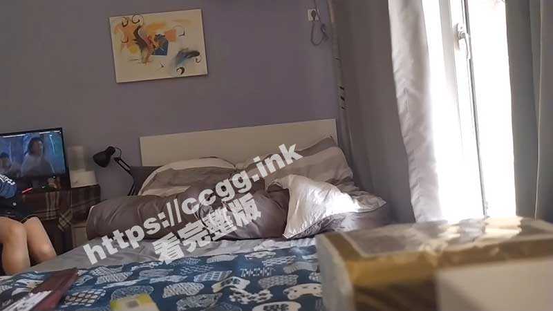 看电影把处女膜看没了！男子出租房内破处大二学生妹 操完女方痛失处女膜 崩溃大哭-51吃瓜网