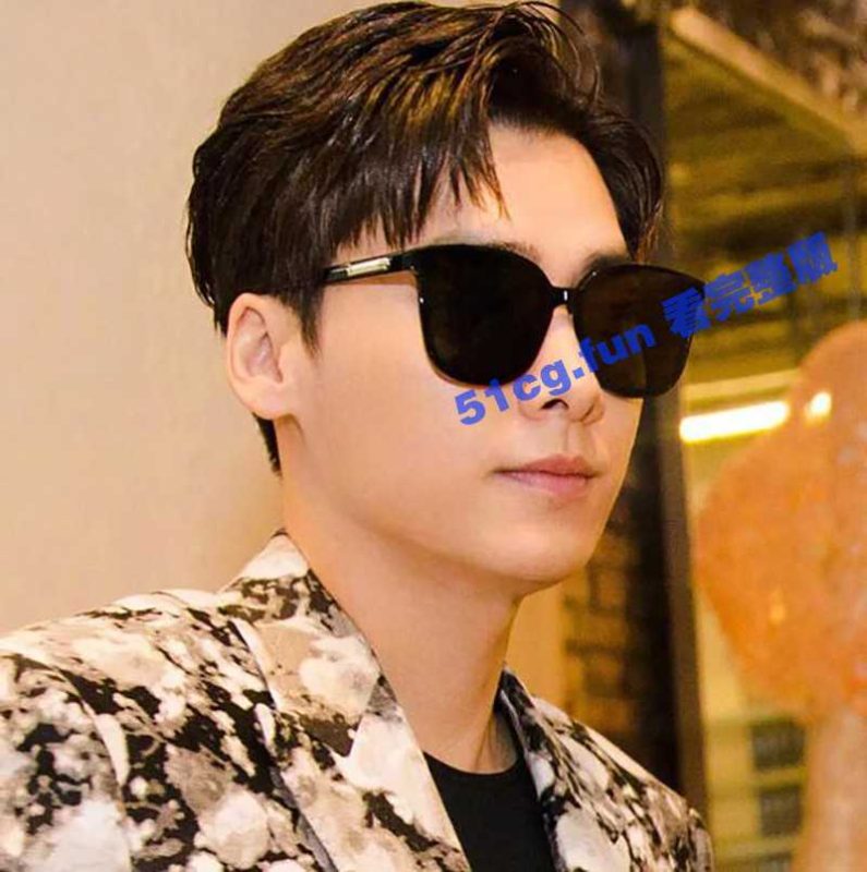 独家曝光！李易峰嫖娼被抓现场视频疯传！王校长苦笑-51吃瓜网