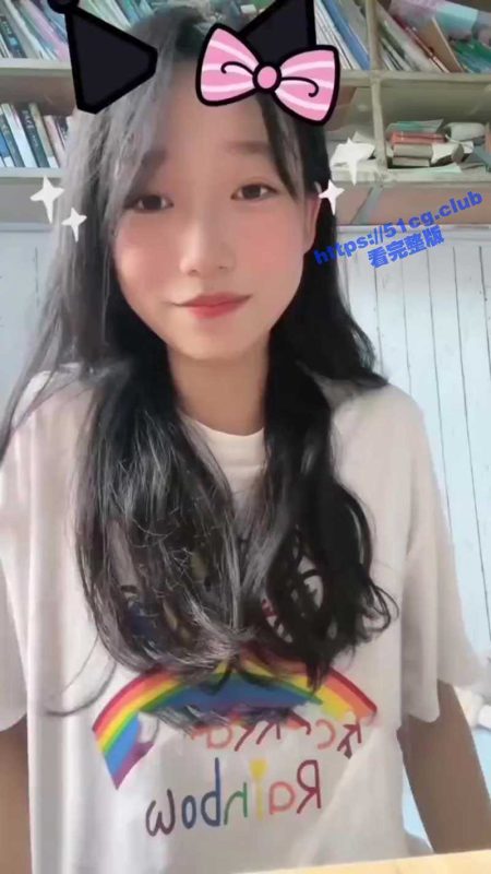 大一新生推特网红沈娇娇 因家庭贫困无法凑齐学费而下海 露脸私拍视频流出-51吃瓜网