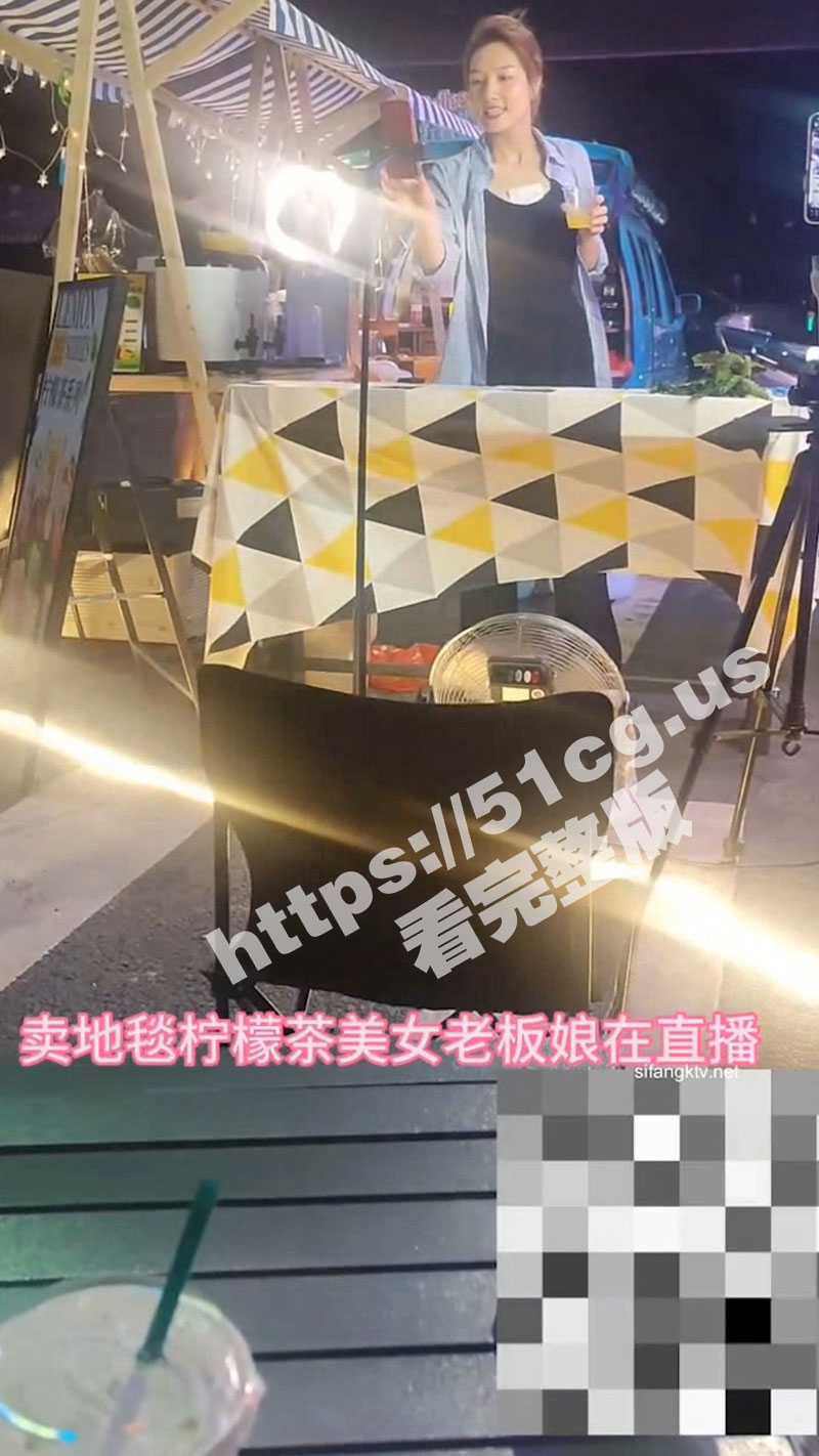 厕所闯拍 偷拍卖冰粉妹子 隔着门板喊话 妹子的骚逼屁股真好看 听声音都能感受到妹子的崩溃 - 51吃瓜网-51吃瓜网
