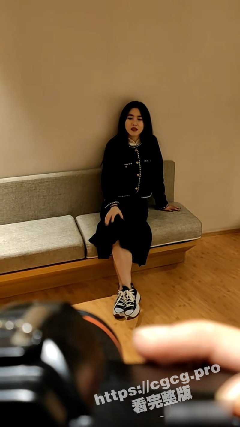 气质少妇模特 听摄像师指挥拍摄全裸私房照 脱光光自己掰穴来个特写 视频泄密流出 - 51吃瓜网-51吃瓜网
