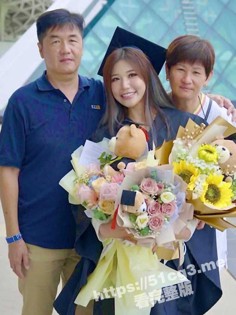 马来西亚 清纯巨乳网红 Puiyi肖佩儿 为其男友口爆吞精与无套插入做爱视频 泄密流出 - 51吃瓜网-51吃瓜网