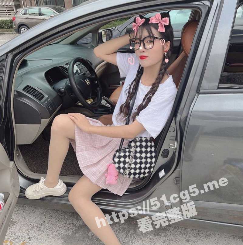 20岁的身体40岁的逼！贵州职业技术学院 精神小妹 何佳雨 内射口爆怼脸资源流出 性价比确实高！ - 51吃瓜网-51吃瓜网