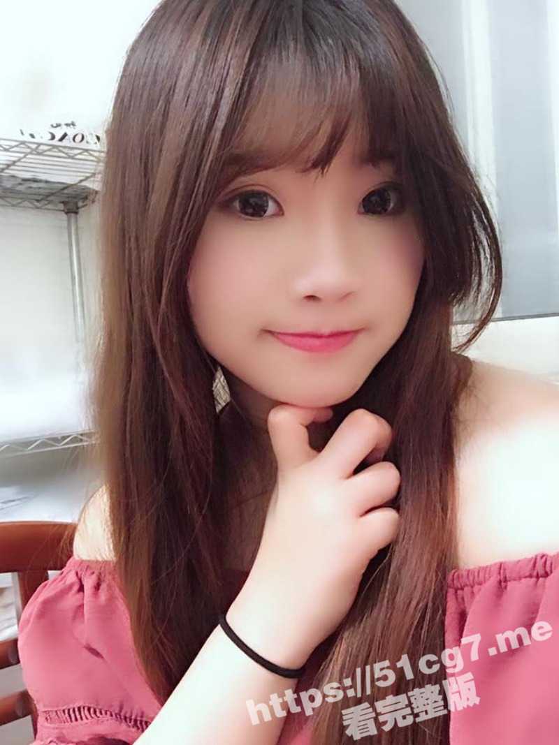 巨乳台妹成人礼上被恶意爆光大量不雅照片与视频！翘起的肥臀被大屌无套抽插！ - 51吃瓜网-51吃瓜网