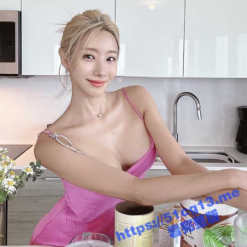 韩国超美健身女神 完美身材私拍流出 力量感表层下是反差的骚浪感 更能挑起征服的欲望！-51吃瓜网