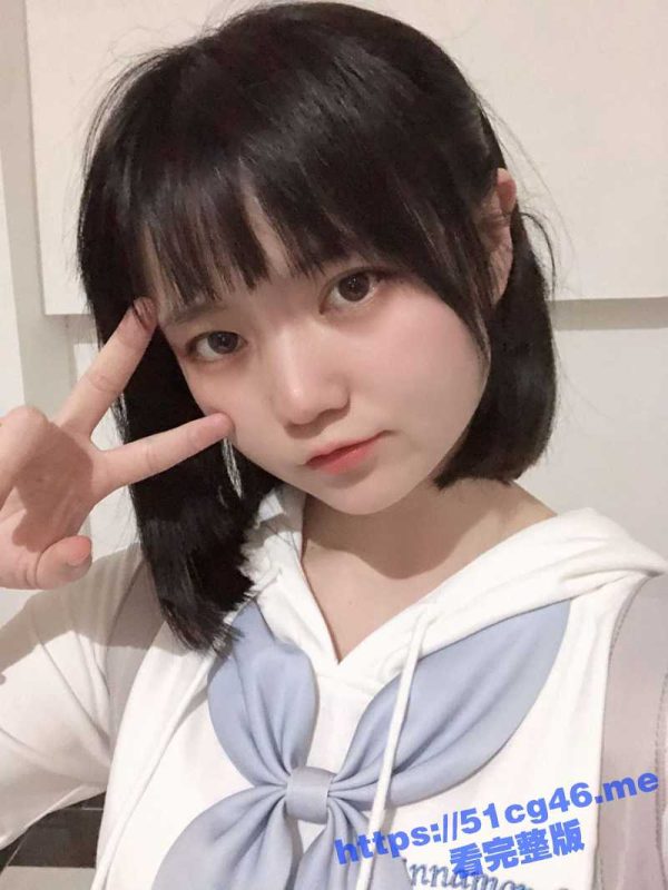 白嫩清纯学生妹和男友无套做爱自拍视频流出 有着和稚嫩的长相不符的大白奶子特别反差-51吃瓜网