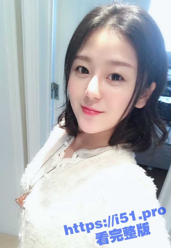 绿帽淫妻！带着我家的母狗找肌肉男去满足她的骚穴！被操到白浆横流！-51吃瓜网