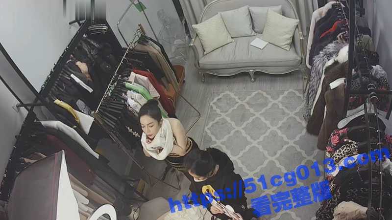 写字楼直播间高颜值极品身材的豪乳少妇 高清全裸换衣监控视频 被破解泄密流出！ - 51吃瓜网-51吃瓜网