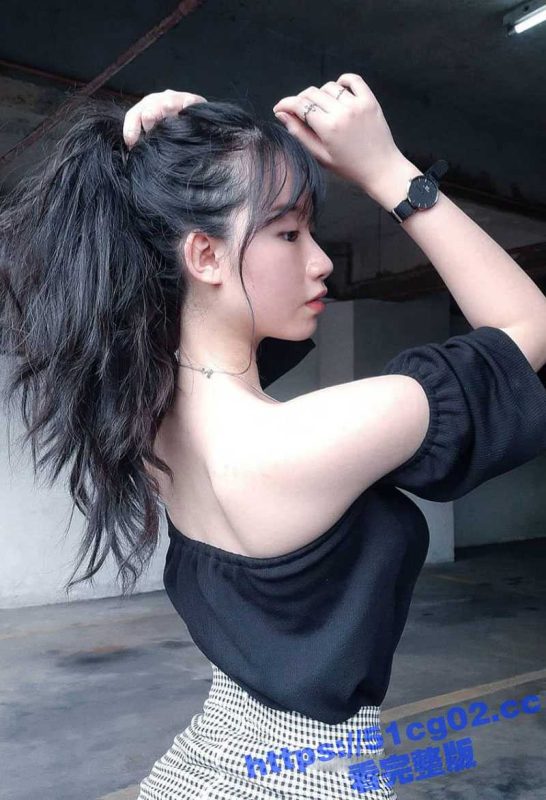 外网面试门 极品身材嫩模 黄兰惠 全裸视频面试被泄漏 长相超甜美可爱 这就是你心中的邻家小妹？-51吃瓜网