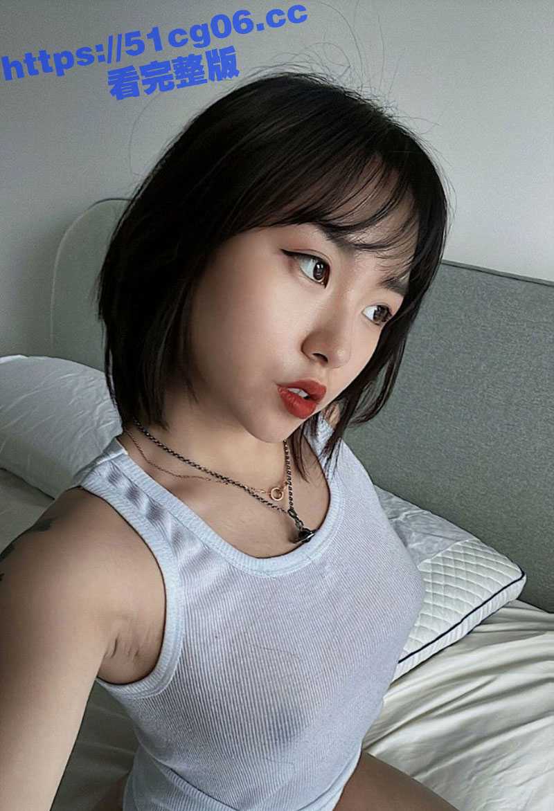 健身博主也爱玩反差 翘臀女神御姐范儿十足! 私下将水晶棒自慰插穴视频献给网友看! - 51吃瓜网-51吃瓜网