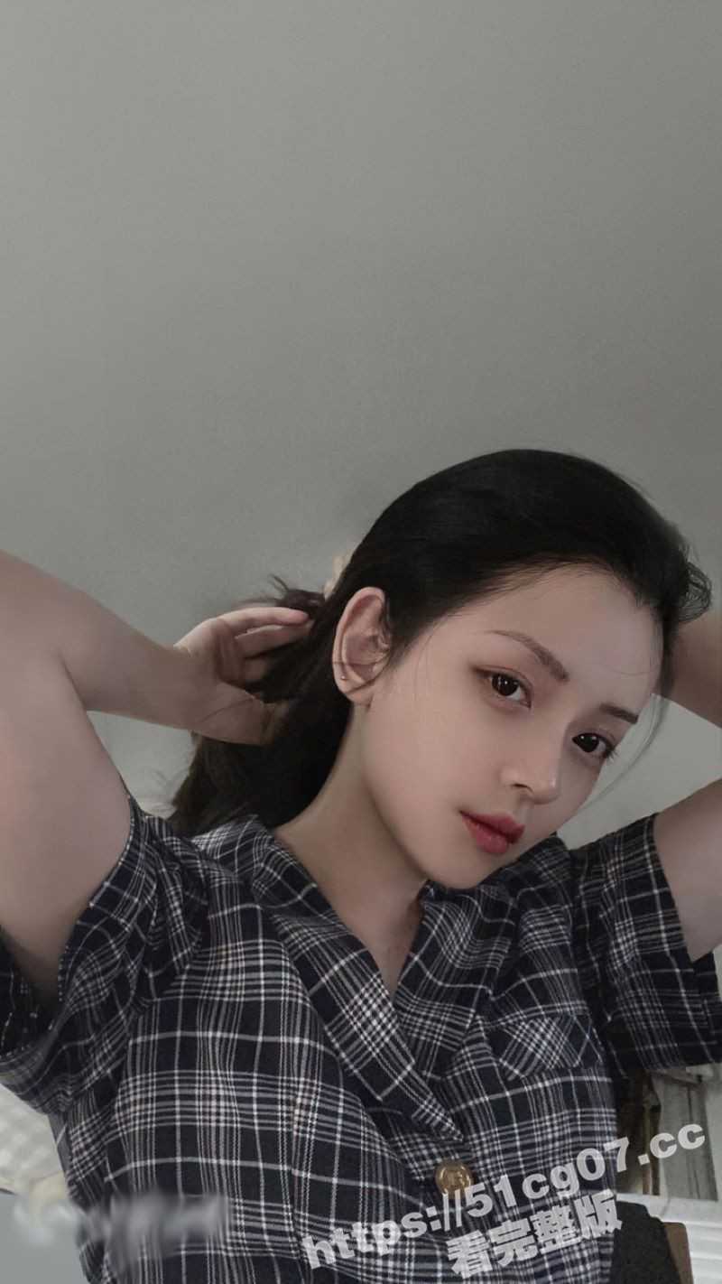 极品白嫩人妖学生妹猫不易 对舔舐大肉棒情有独钟 颜值极品异常风骚 绝对能把你掰弯！ - 51吃瓜网-51吃瓜网