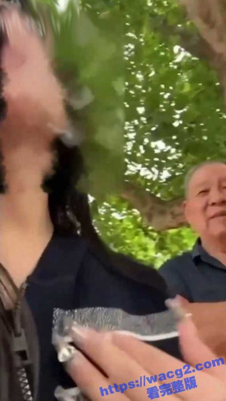 网红调教大神查小理最新作品 裸舞户外任务勾引老头和外卖小哥 对话非常好玩!-51吃瓜网