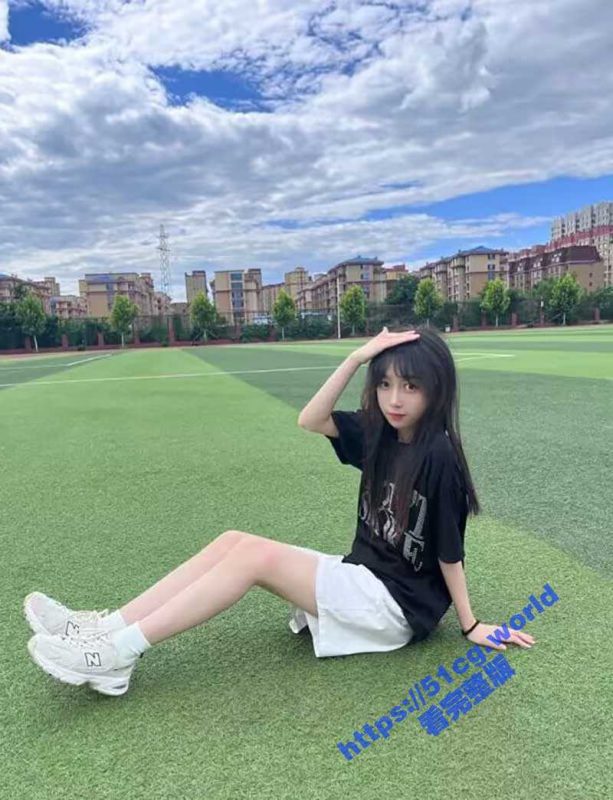 清纯学生妹一边上网课 一边被后入 网课是最好的啪啪背景音 不接受反驳！-51吃瓜网