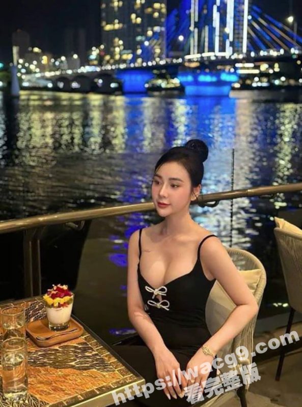 8+9越南素人行约操越南反差婊 颜值极高的妹子小舌头异常灵活口交技术太好了 各种操逼姿势爽翻天!-51吃瓜网