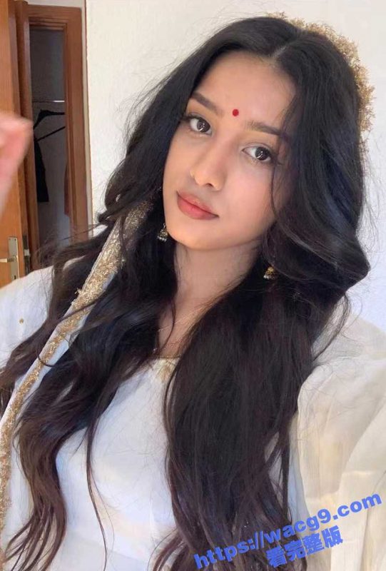 印度极品混血女神 沦为阿三哥胯下母狗 颜值逆天口活一流 主动握屌骑乘 让人不可自拔!-51吃瓜网