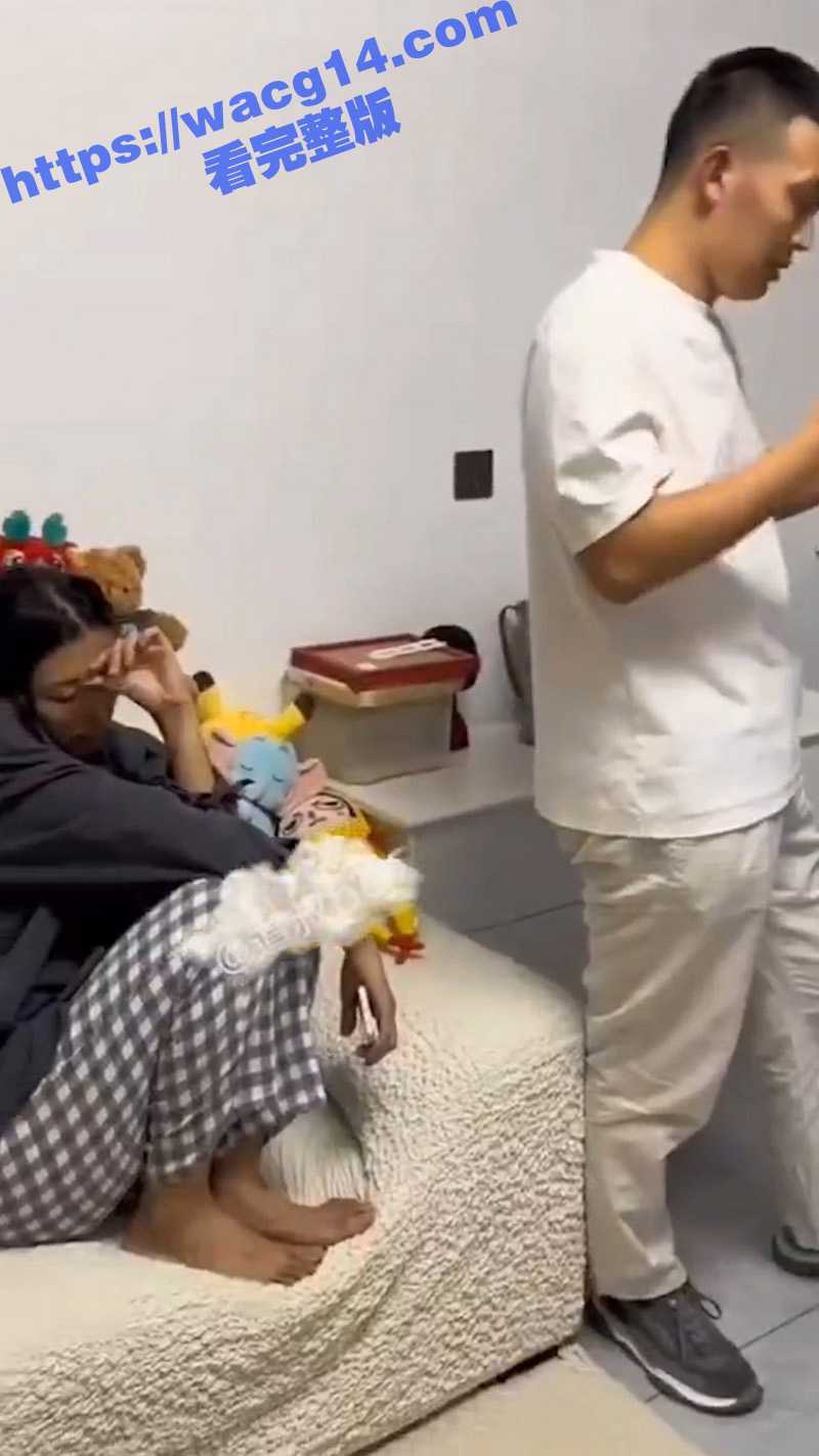 老公把小三带到家里 被原配现场抓住 还穿着原配的裤子 屋里遍地都是卫生巾和避孕套！ - 51吃瓜网-51吃瓜网