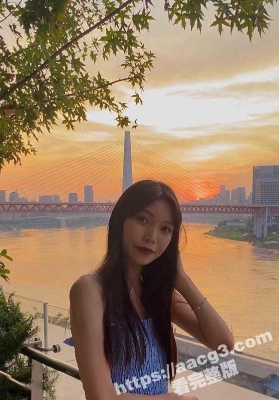 清纯反差大二学妹 被金主线上调教成母狗 对镜扇脸撅臀吐舌 发情后M属性十足-51吃瓜网