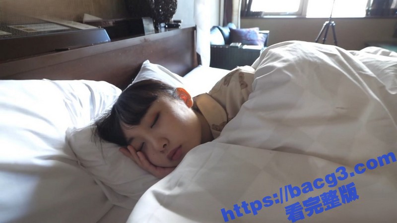 超极品翘臀妙龄美少女酒店援交 粉嫩紧致的小穴一摸就出水 无套中出内射 满满的撸点！-51吃瓜网