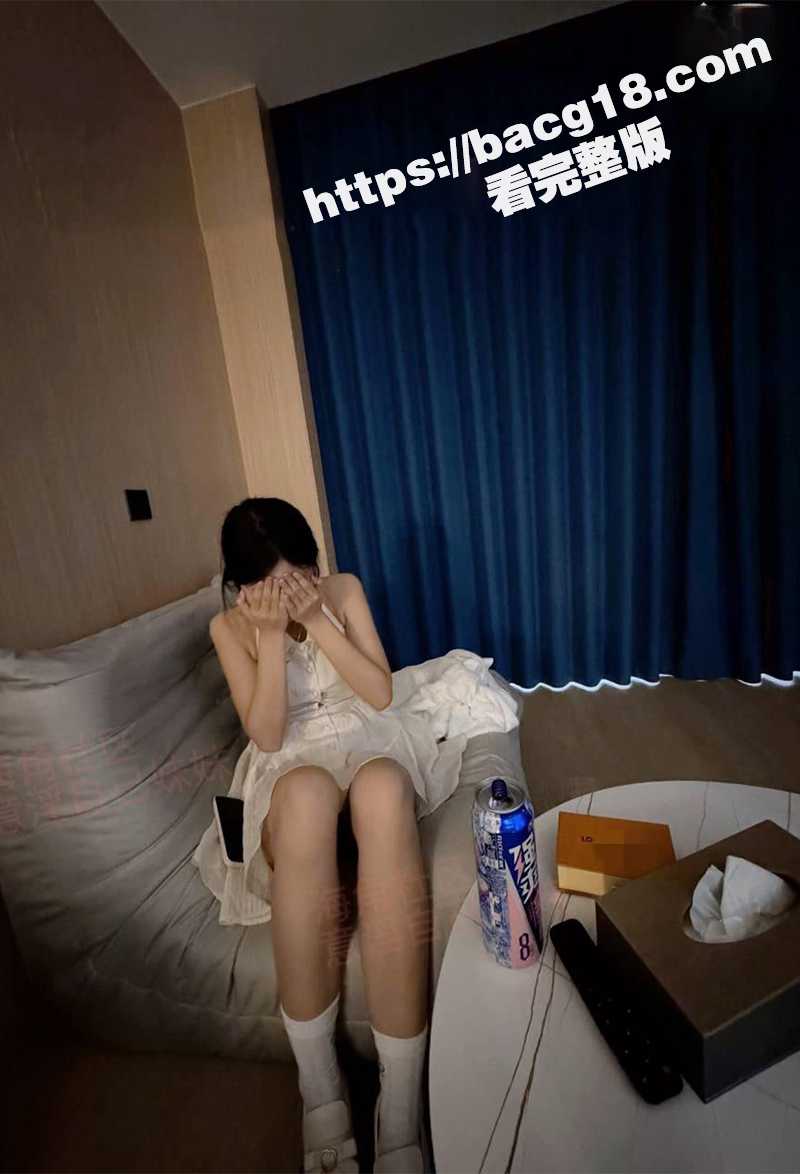 海角大神酒店约炮妹妹的清纯闺蜜 搂进怀里强吻吸奶 骑乘后入狂插白虎肥逼 - 51吃瓜网-51吃瓜网