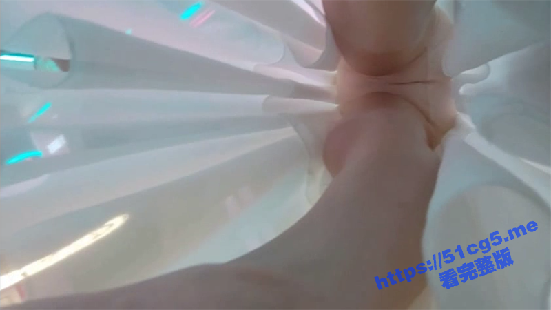 偷拍抄底视频合集 加慢镜头一次看个爽！穿着睡衣的妹子居然没穿内裤 B也很粉嫩！ - 51吃瓜网-51吃瓜网